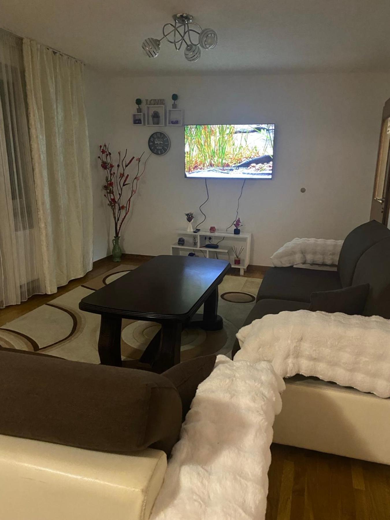 Apartment Dzeni Sarajevo Luaran gambar